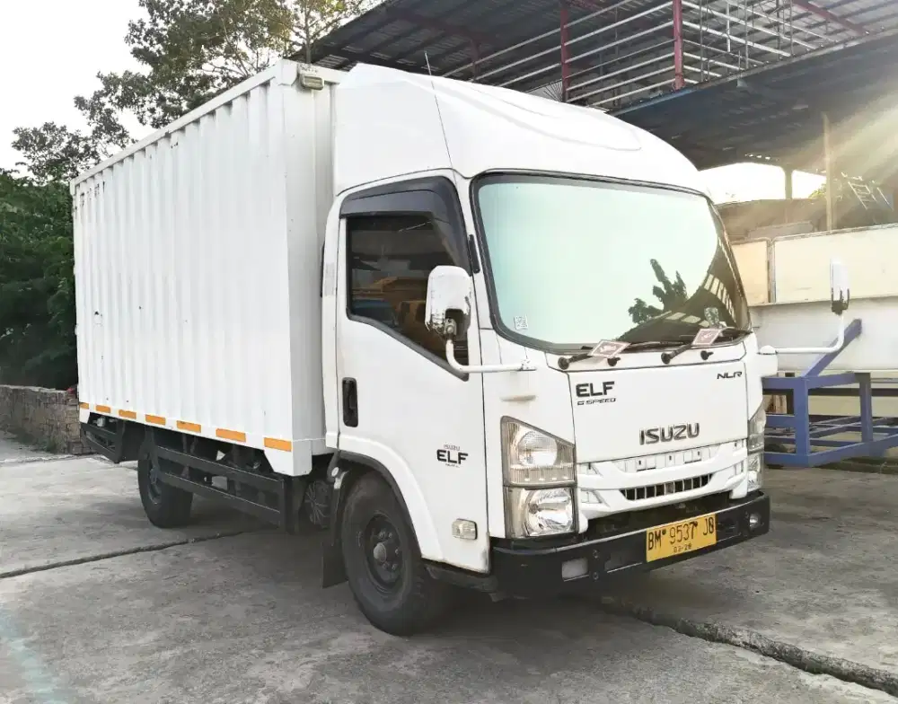 dijual truk bok 4 ban roda long cde Isuzu elf NLR L Box Besi 2022