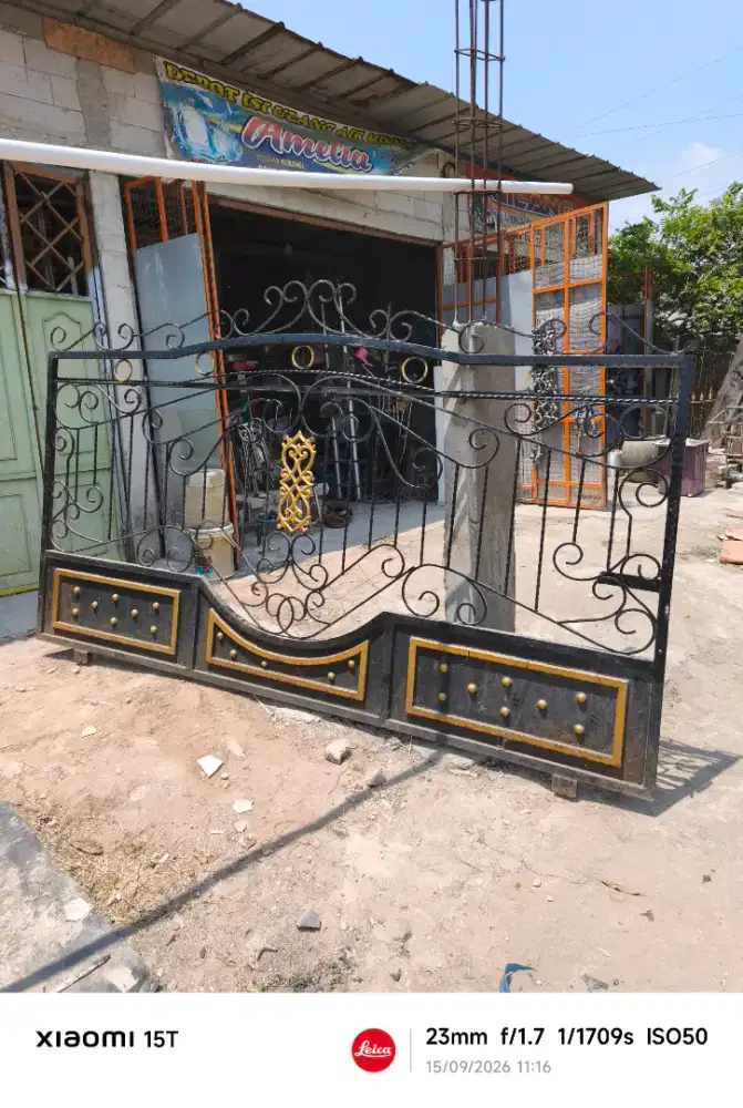 PAGAR PAGER BESI TEMPA ULIR COR PANJANG 3 METER TINGGI 1,5 METER