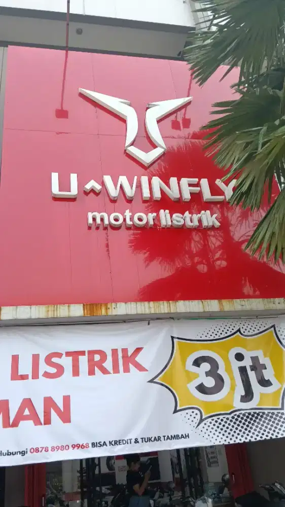 Dicari karyawan toko+kenek sepeda dan motor listrik