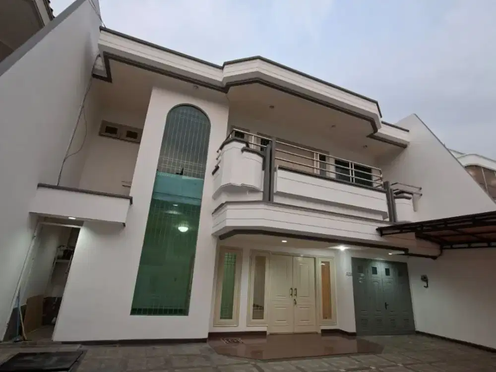 Rumah di bawah NJOP daerah Green Garden, Kebon Jeruk - Jakarta Barat