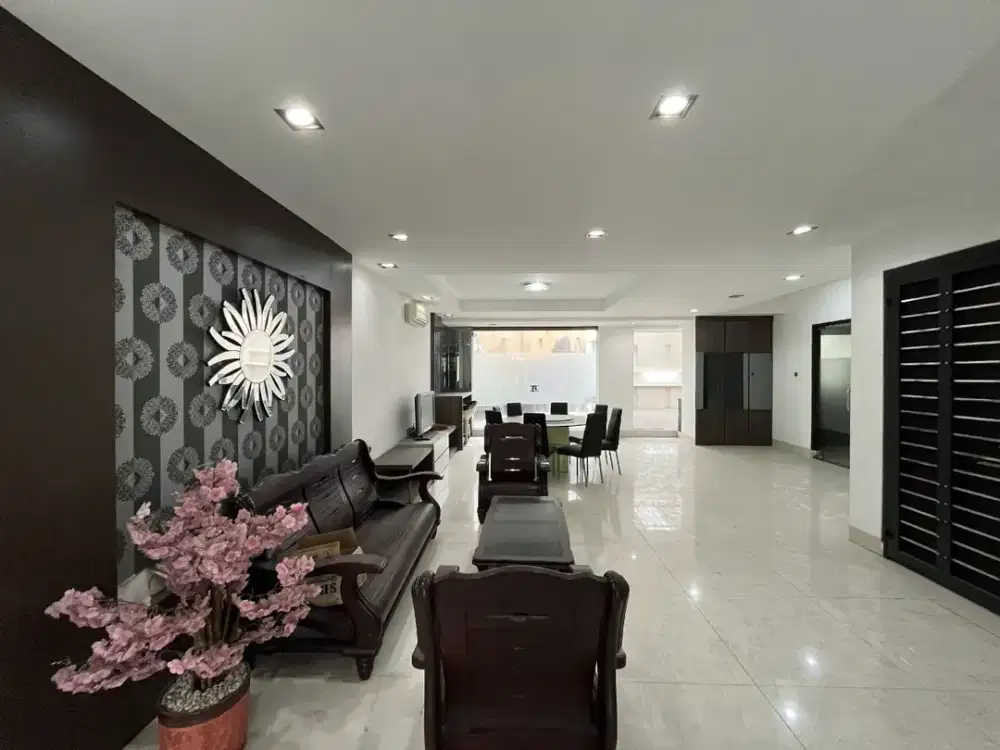 Dijual Villa Mewah Siap Huni Palace Residence