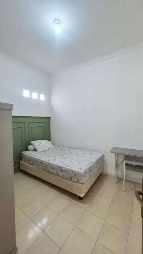 Kost putri di Salemba Tengah dekat RSCM, UI, Carolus