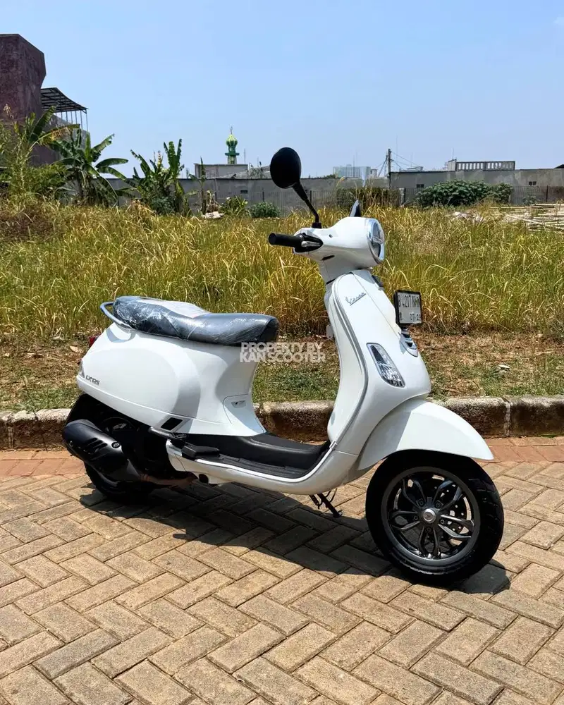 VESPA LX 125 iGET FACELIFT 2022 TERMURAH