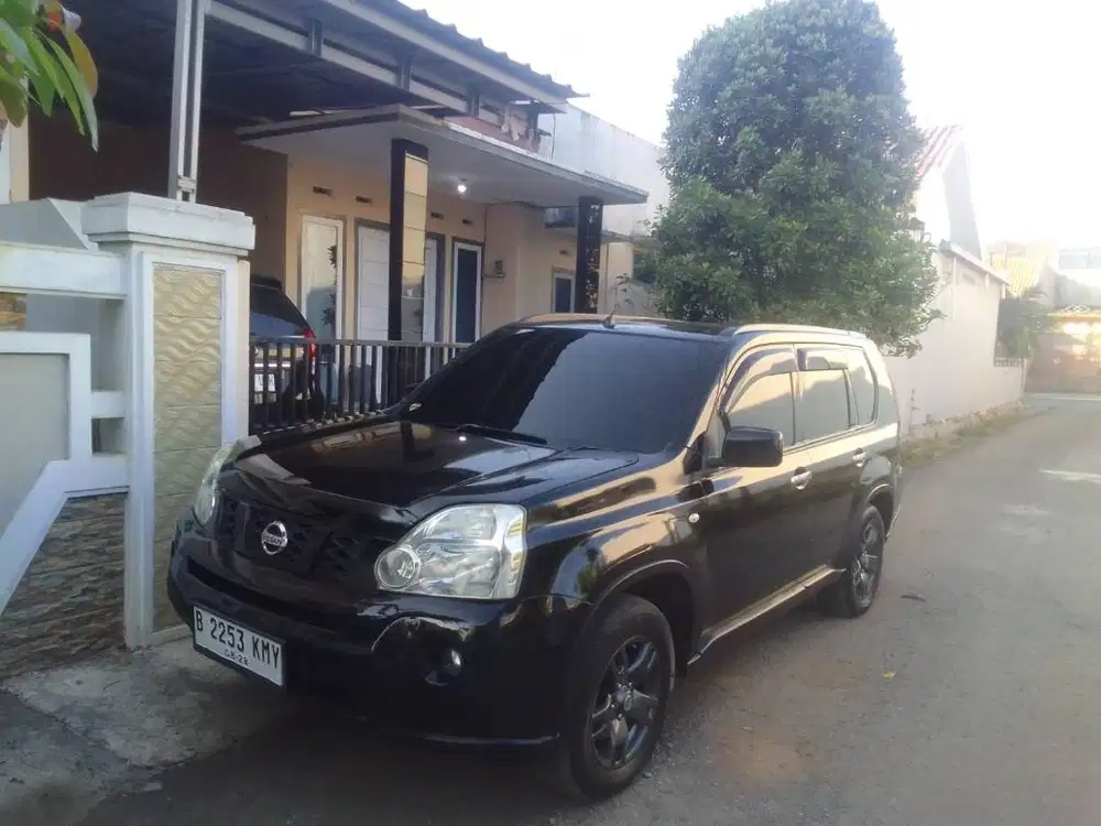 Nissan Xtrail 2.0cc 2010 A/T