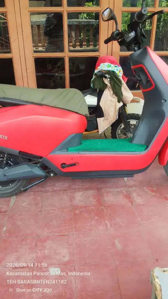 SEPEDAH LISTRIK MREK U WINFLY TIPE M70 EARNA MERAH