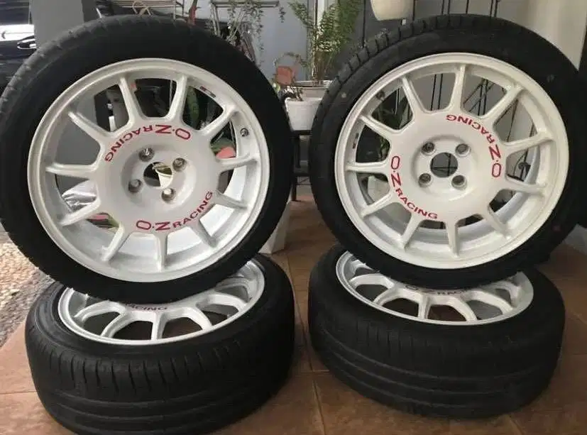 Velg bekas asli italia