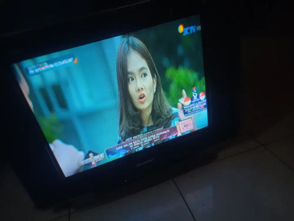 Tv Sharp 21 in slim