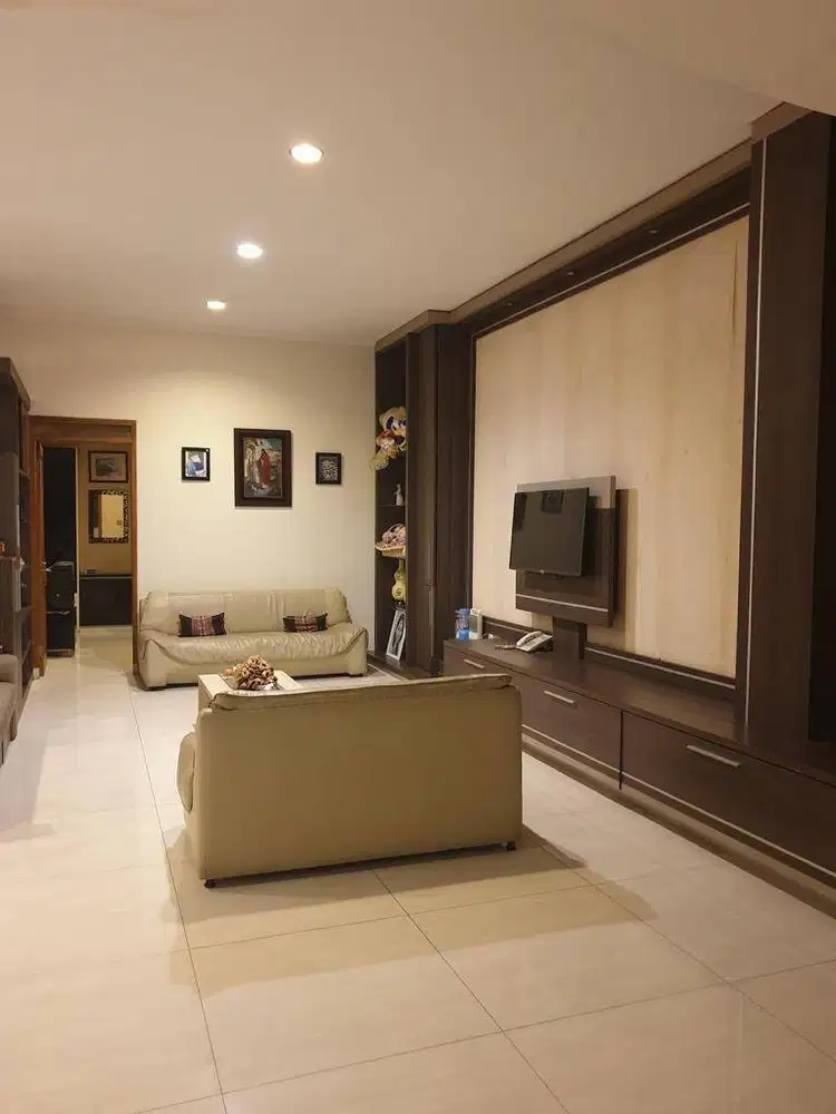 umah Dijual Singgasana Pradana Bandung Siap Huni