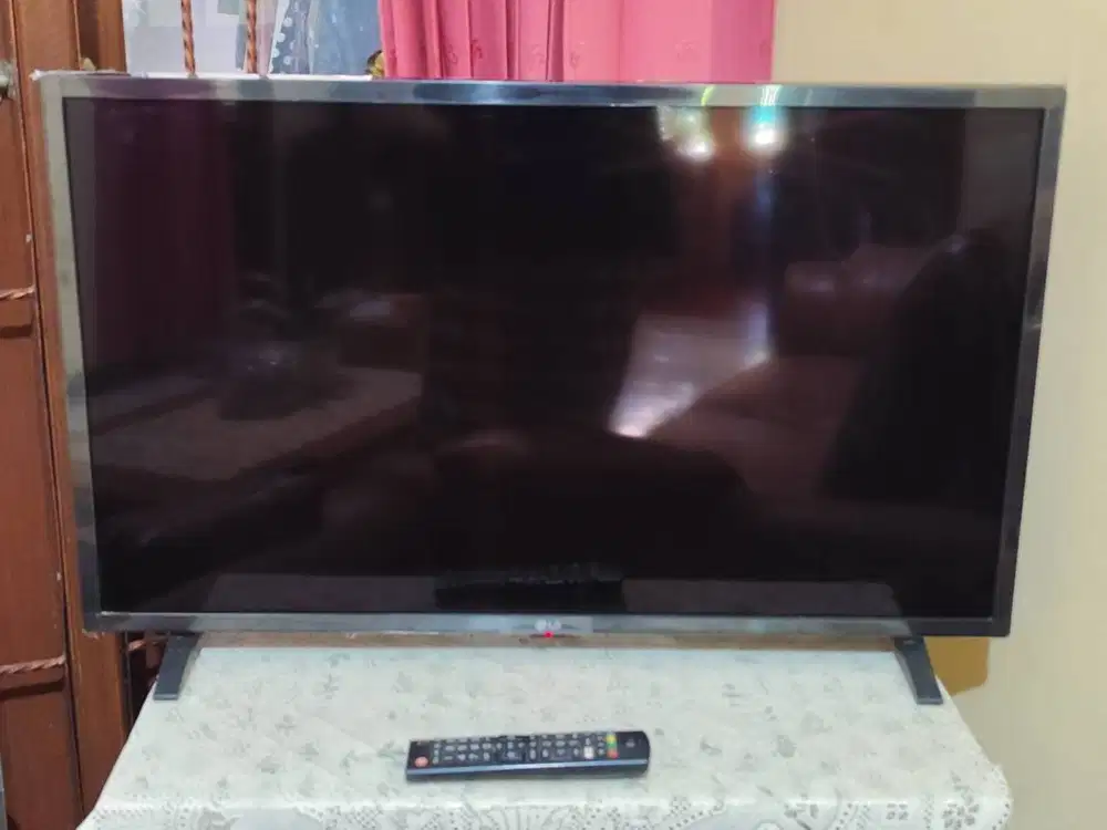 LG 32LM550BPTA Digital TV 32in, Balikpapan