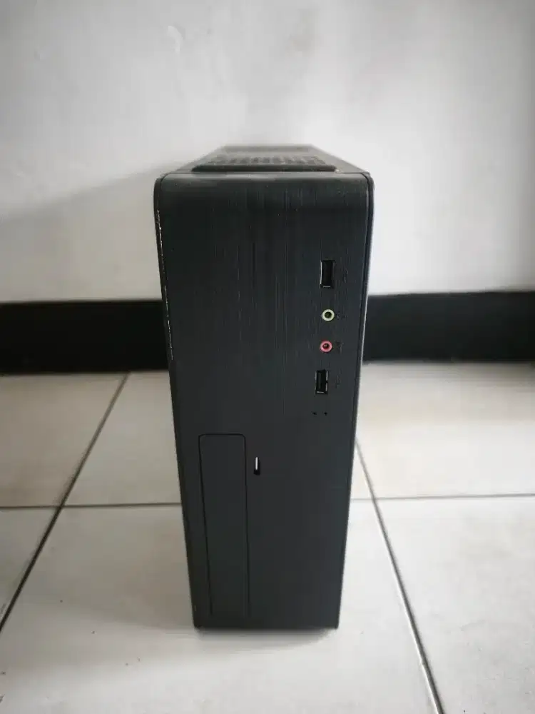 Casing Komputer Micro ATX + Power Supply 300 Watt Infiny