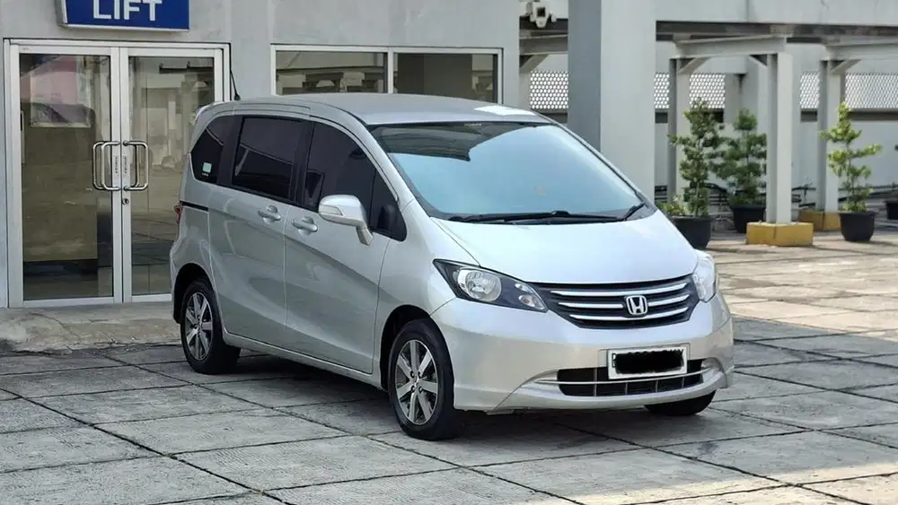 Honda Freed 1.5 E PSD 2011 Low KM 86RB Antik