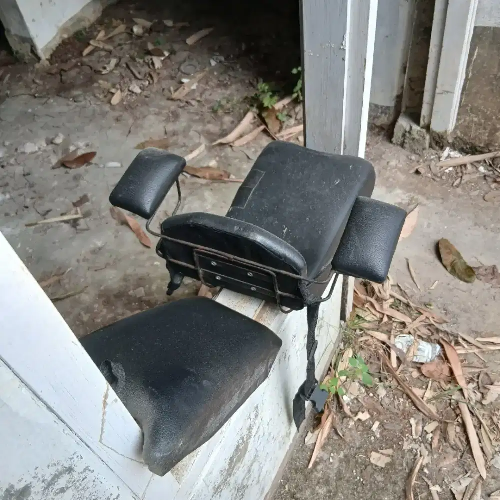 Bangku anak untuk motor