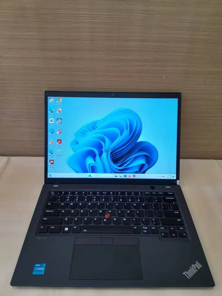 Lenovo T14 G3 magnesium, Core i5 gen 12, Ram 16GB, SSD 256GB,layar 14i