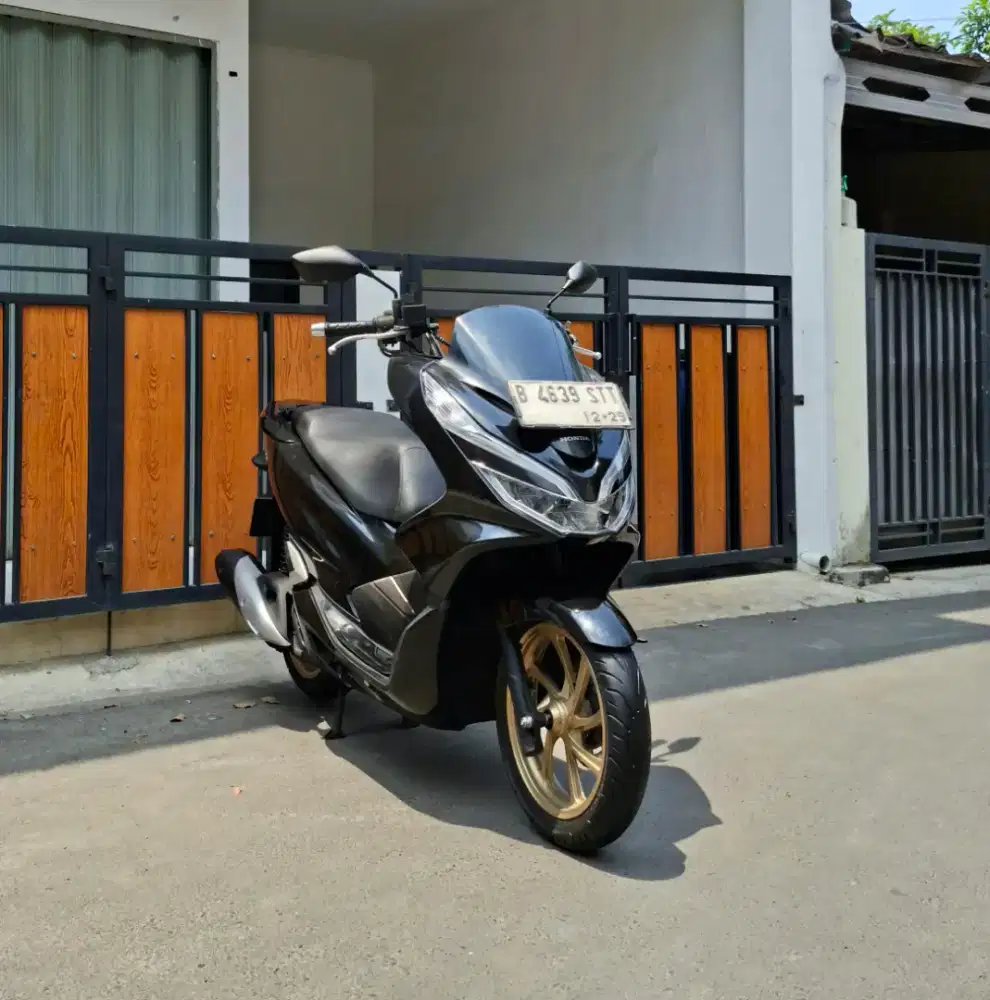 Honda PCX 150 ABS ISS (Tipe Tertinggi) MULUSSS Surat Lengkap