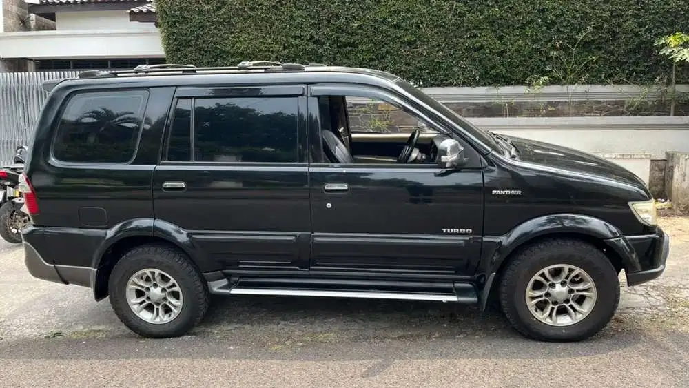 Isuzu Grand touring 2014 Diesel