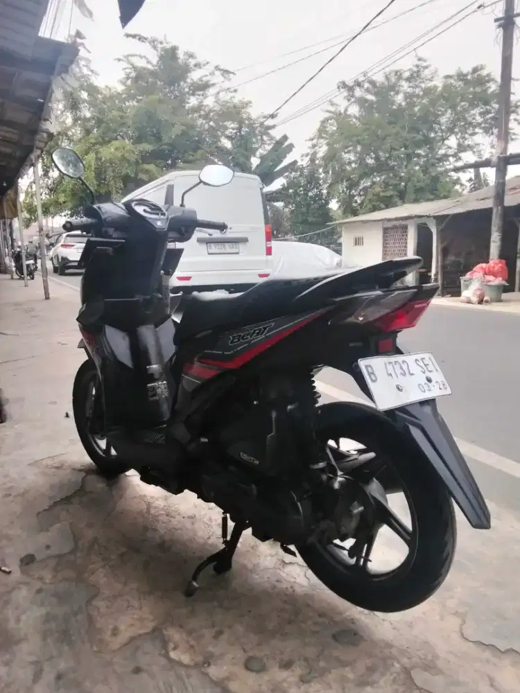 Honda beat 2018. Pajak hidup