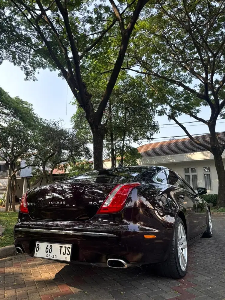 Dijual jaguar XJL 2014 termurah cash