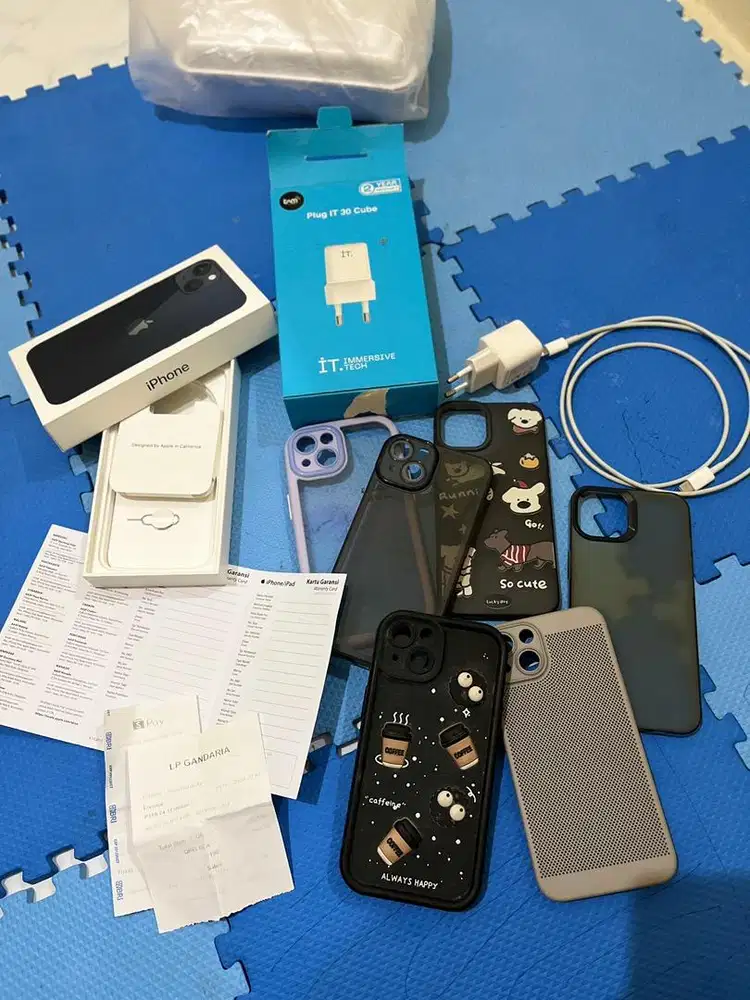 iPhone 13 basic Midnight 128GB second
