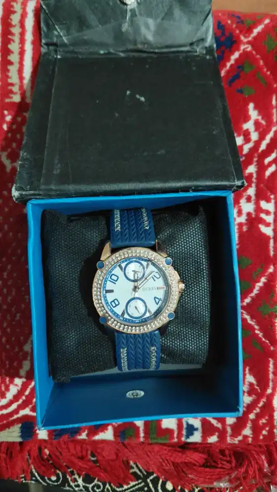 Jual jam gues second aja seri GW0554L5