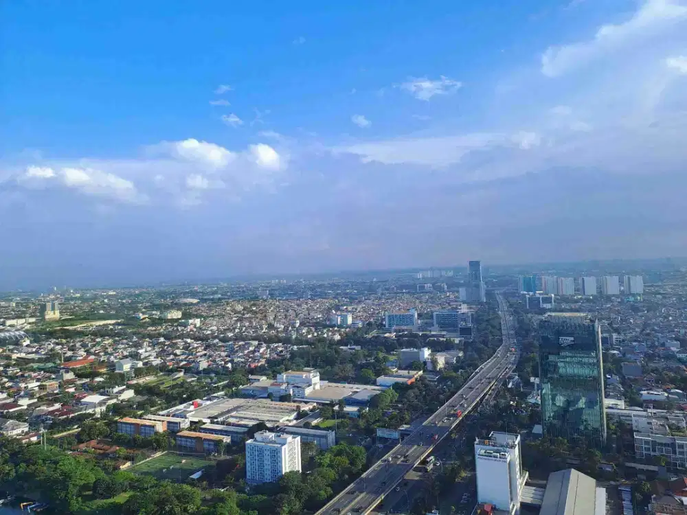 Holland Village 3BR/122m2 Private Lift Pet Friendly Cempaka Putih