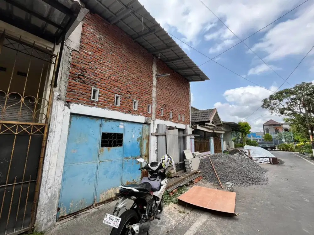 Jual murah ada adanya Rumah dekat Alfamidi Sulfat Malang Kota