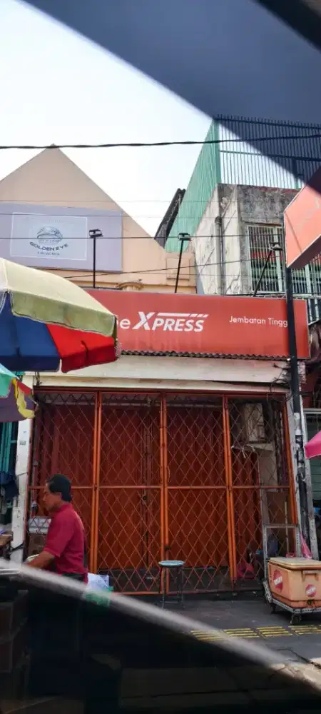 Disewakan kios di jembatan Tinggi Tanah Abang