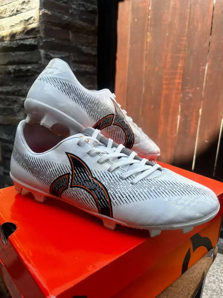 Sepatu Bola - Minisoccer Ortuseight Original ukuran 45