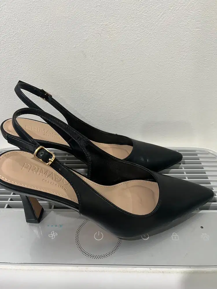 Sepatu wanita Primadonna
