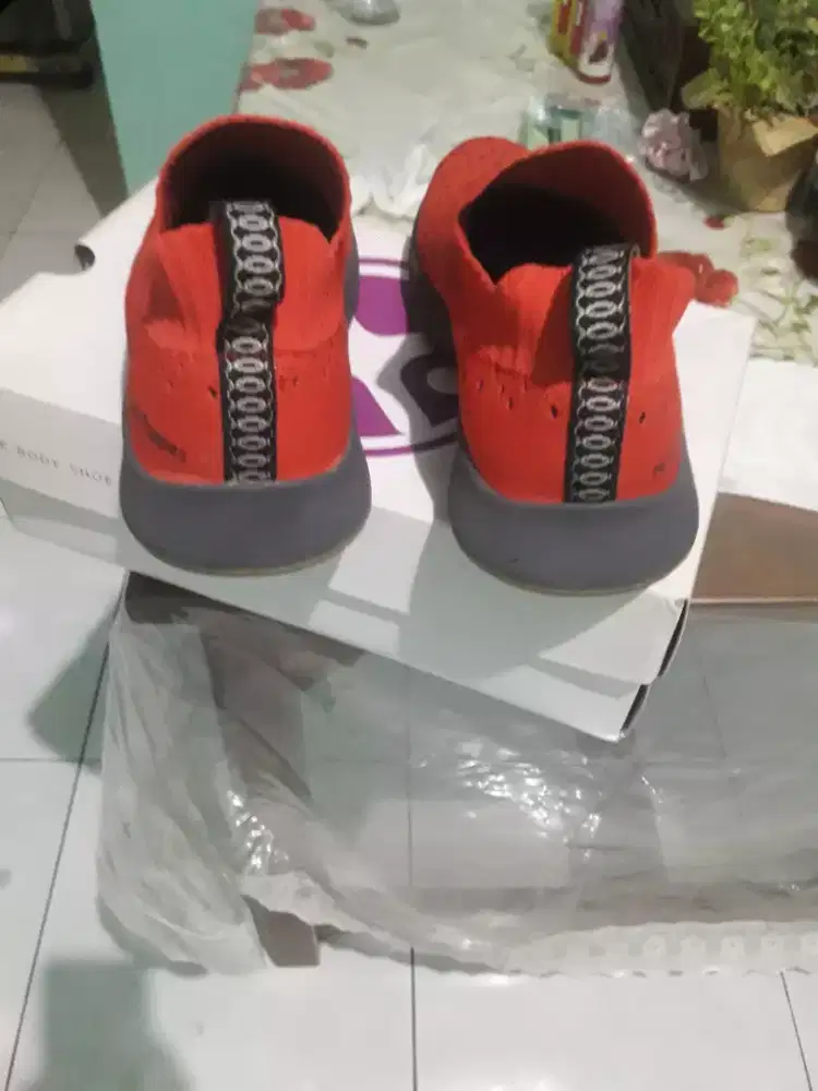 Sepatu ory merk hush pupies
