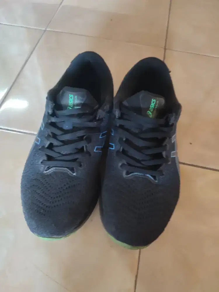 jual aja nih sepatu asics gel -comulus 350
