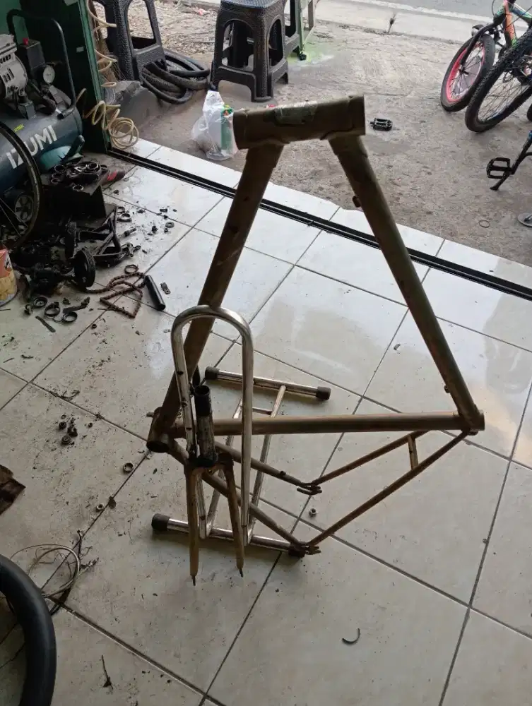 Frame balap jadul Phoenix