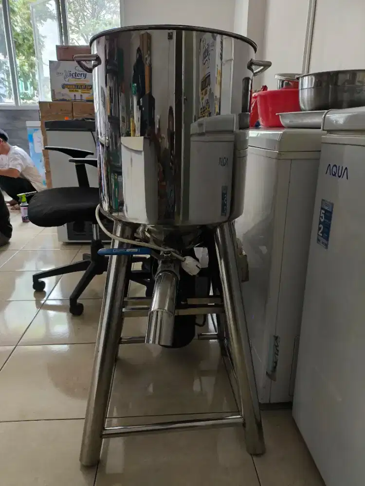BLANDER STAINLESS BESAR 25 LITER PRELOVED
