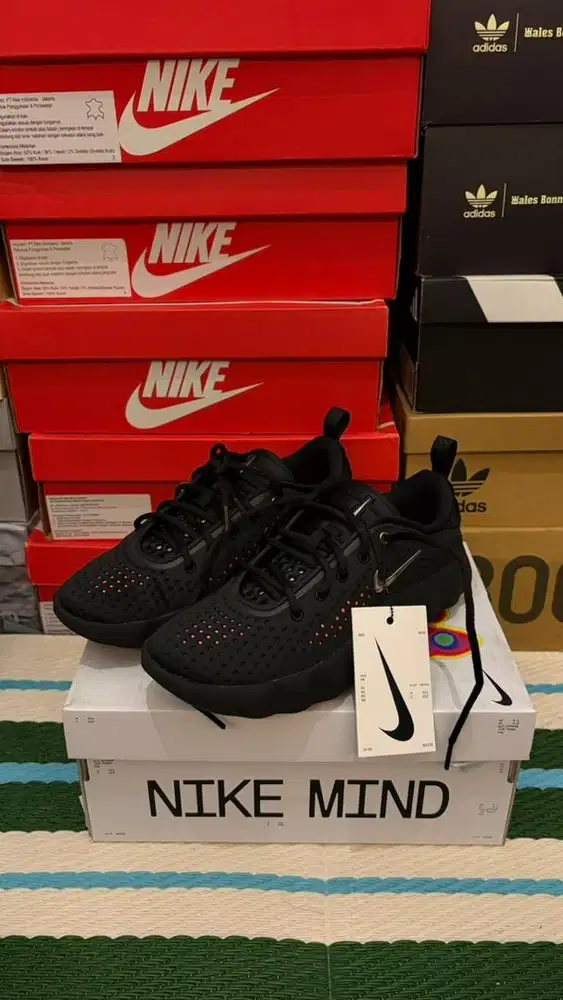 Nike Mind 002 Black BNIB