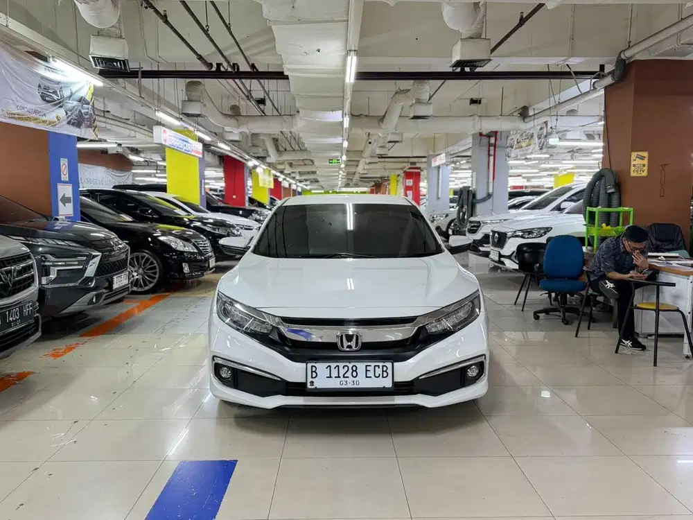 Honda Civic ES 2019 Matic Putih