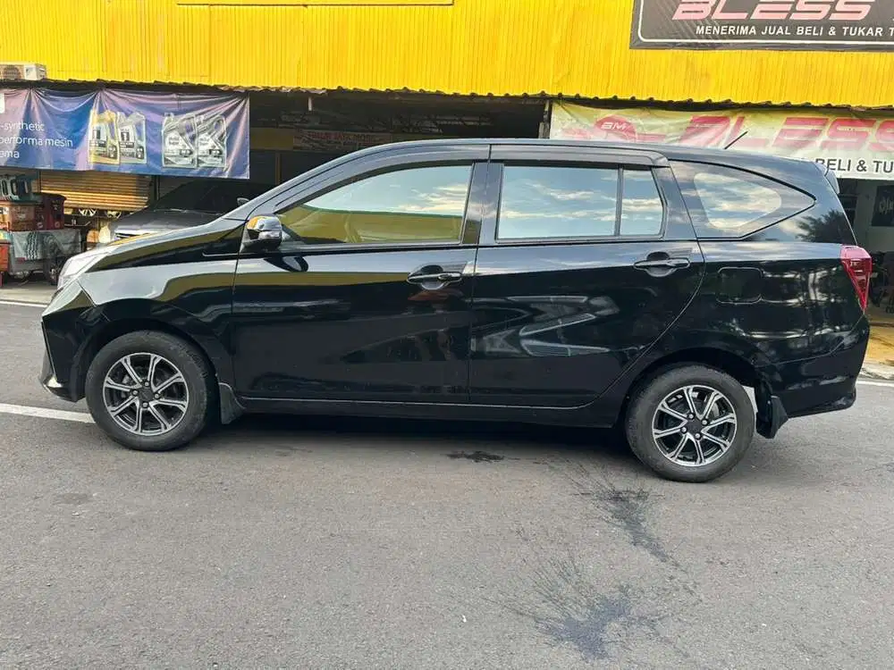 (Dp 5 jt) Daihatsu Sigra R matic 2022 kondisi mobil istimewa dan mulus