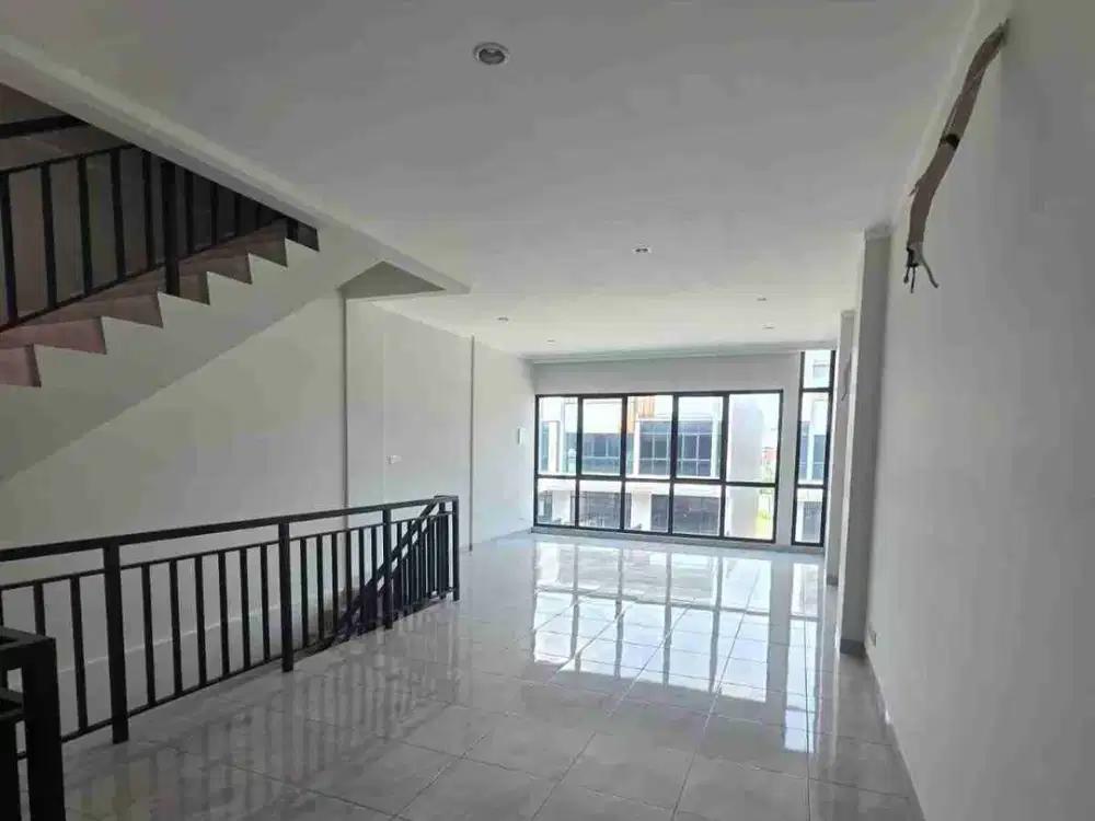 Disewakan ruko Crystal Summarecon bekasi