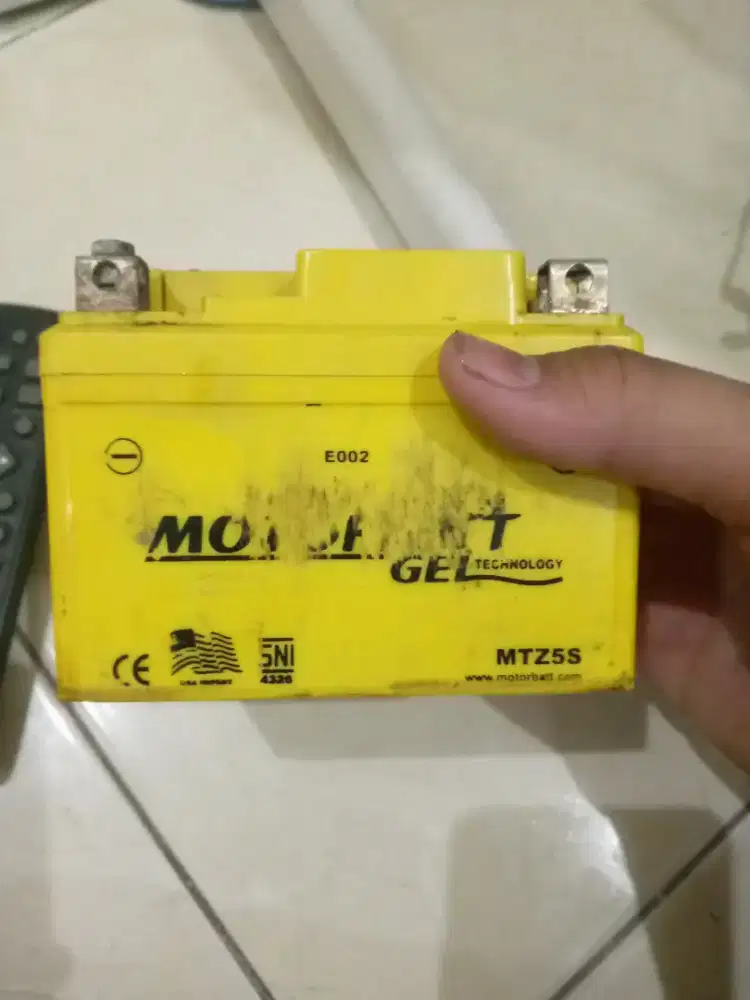 Aki bekas hidup murah