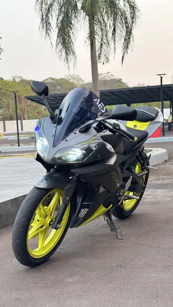 Jual cepat Yamaha R15 V2 2016