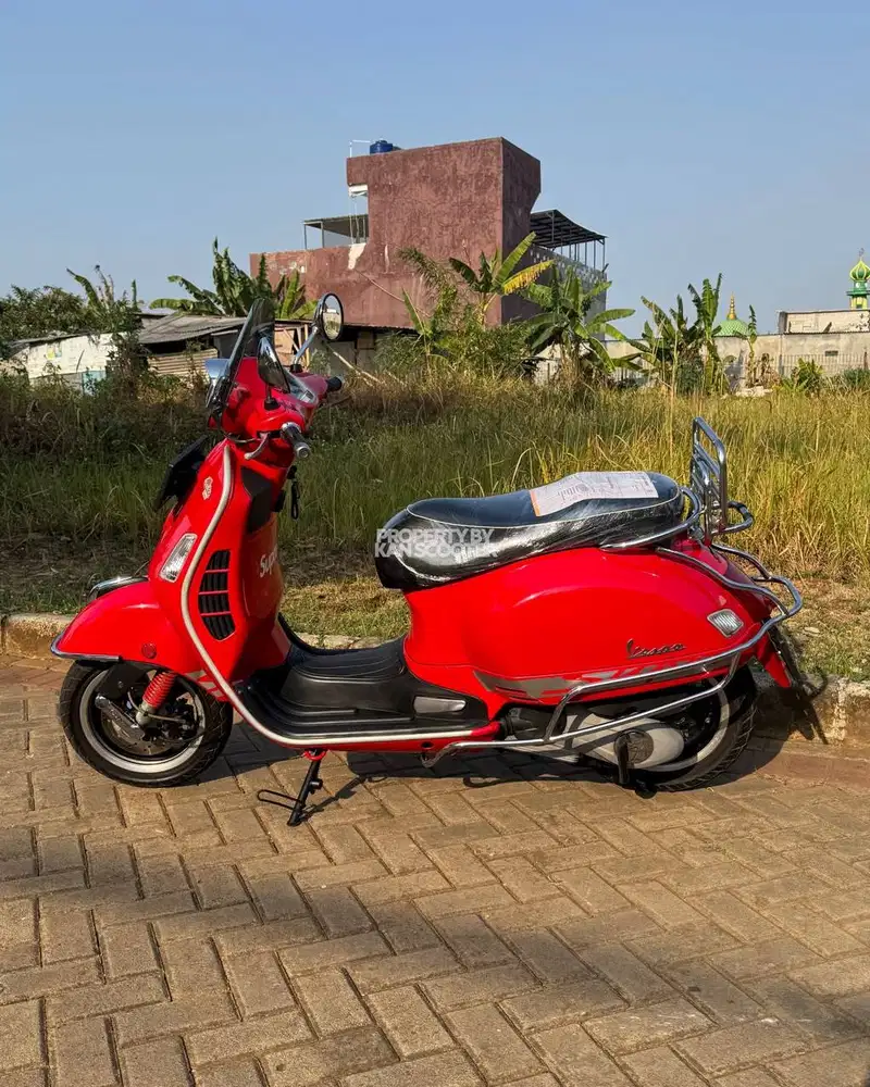 VESPA GTS 150 3V 2014 BERGARANSI