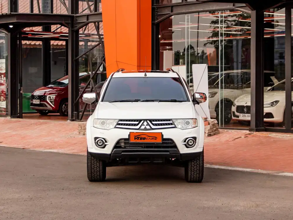 Mitsubishi Pajero Dakar VGT 2013 Putih