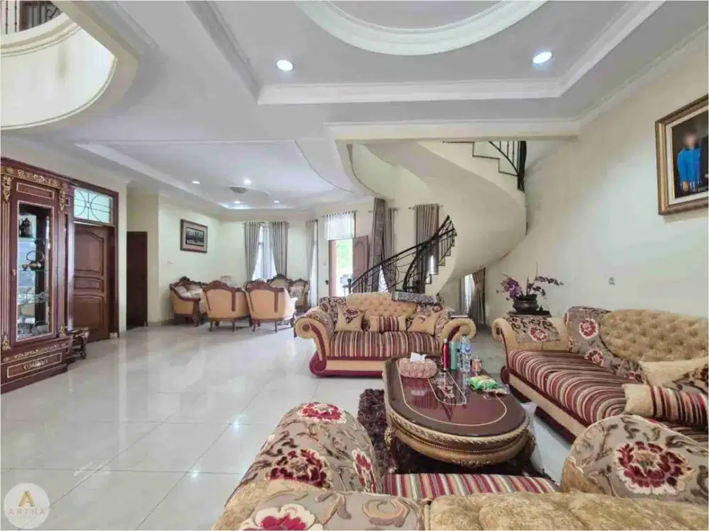 dijual rumah di Batununggal Bandung