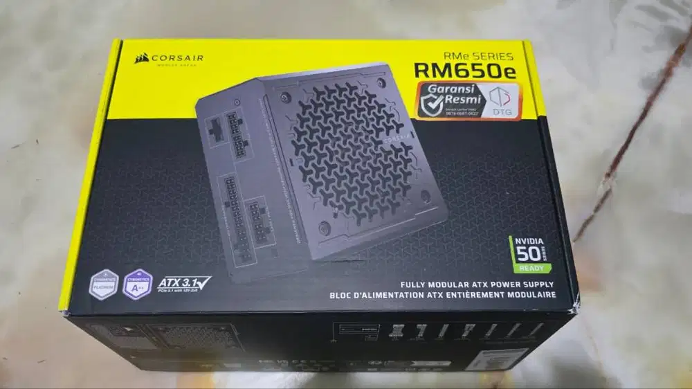 CORSAIR RMe Series RM650e Fully Modular Low-Noise ATX 3.1 PCIe 5.1