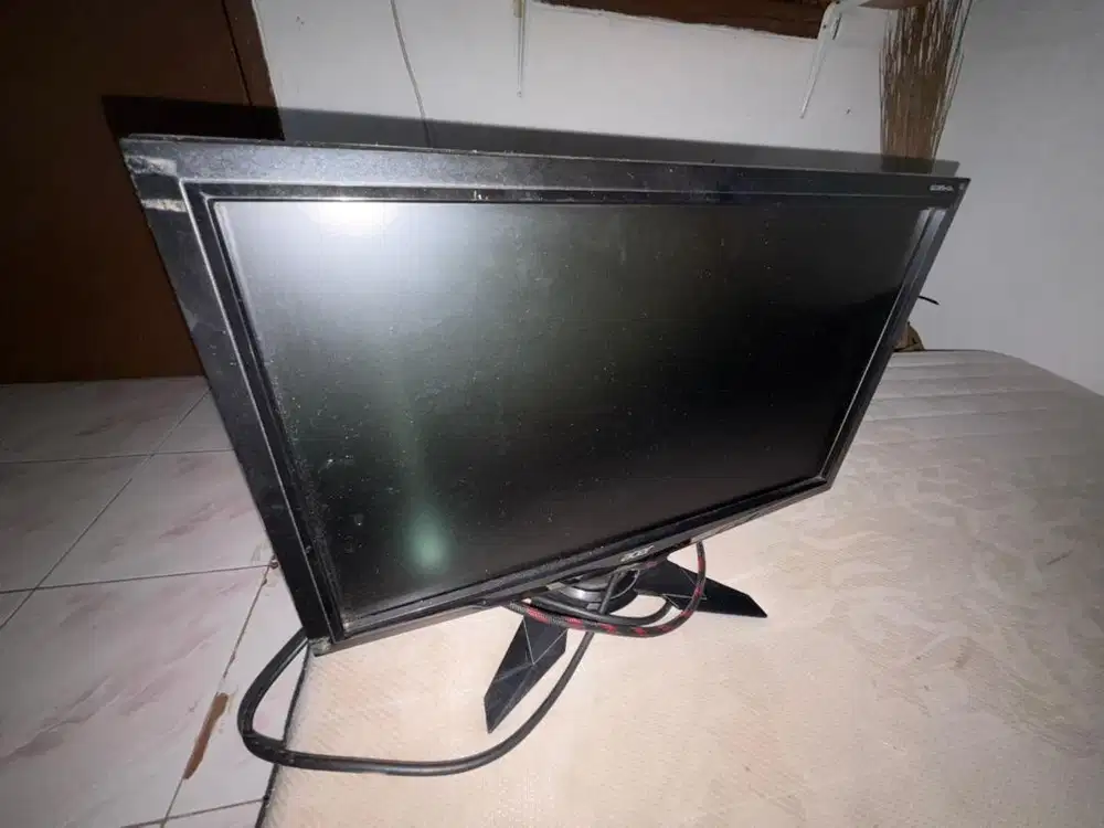 Monitor acer 19 inci