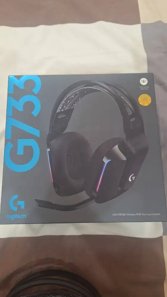 Logitech G733 LIGHTSPEED Wireless 7.1 Surround Gaming Headset
