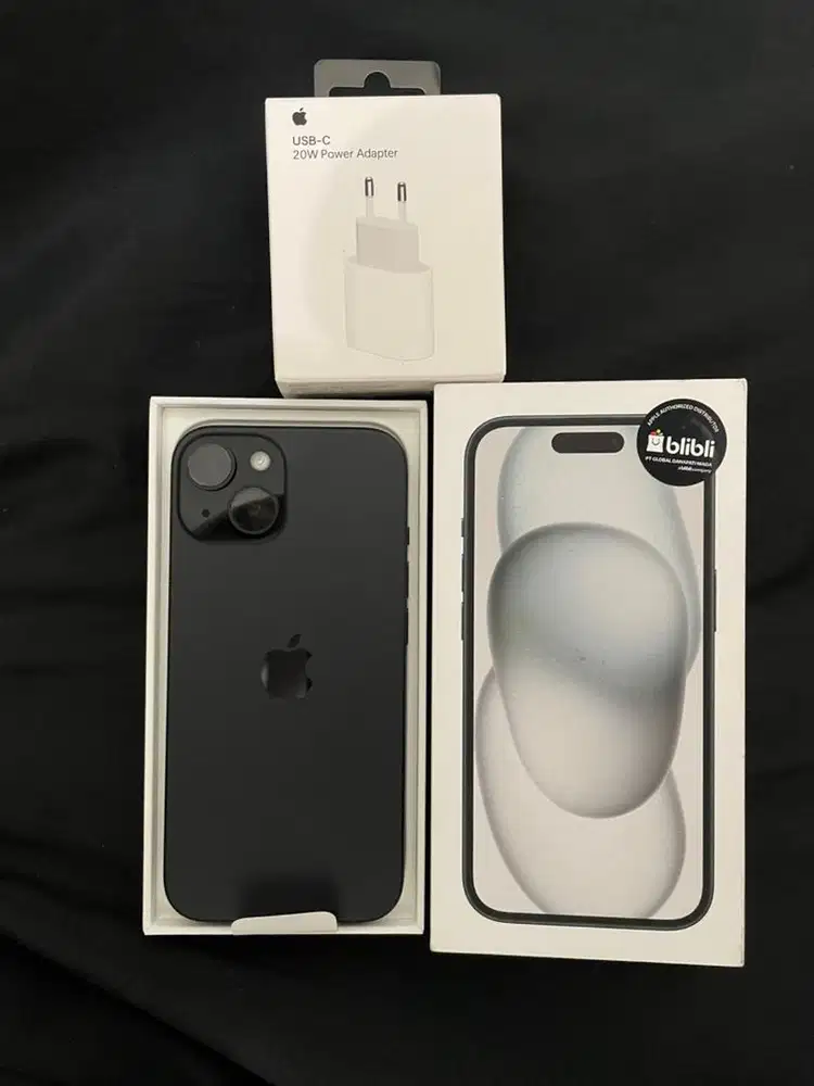 Iphone 15 128 GB Garansi Agustus 2027