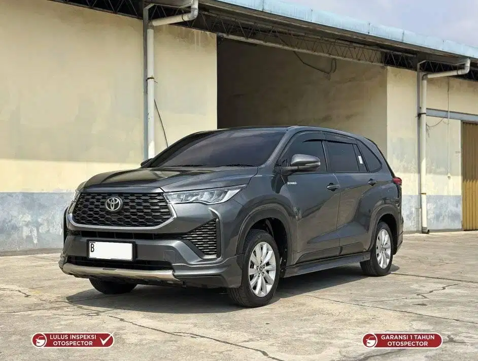 Km 30rb Toyota Innova Zenix V Hybrid Modellista 2023 Abu Abu Metalik