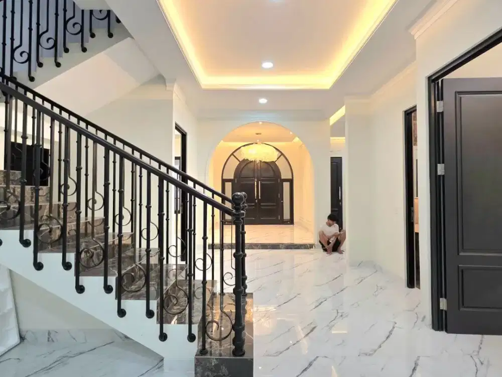 Want to sell Rumah di Nusaloka  sektor 14.4 BSD City