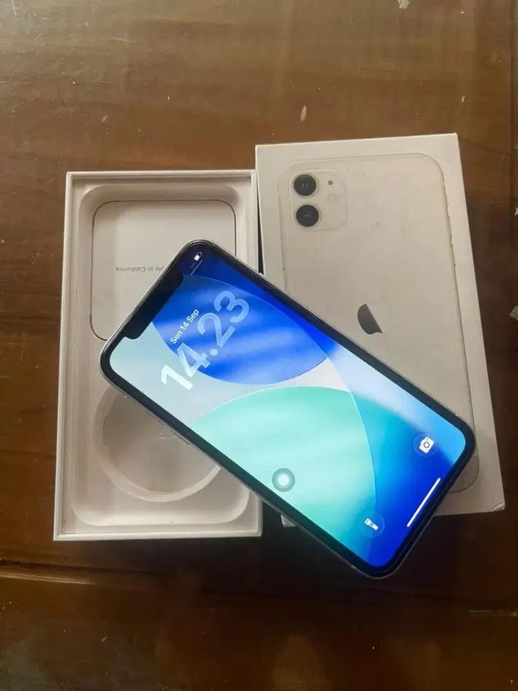 Iphone 11 64gb white ibox