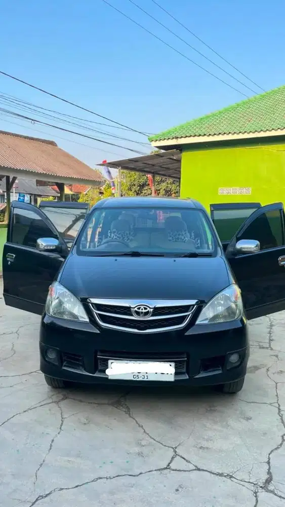 DIJUAL CEPAT AVANZA 2011 BOLEH NEGO