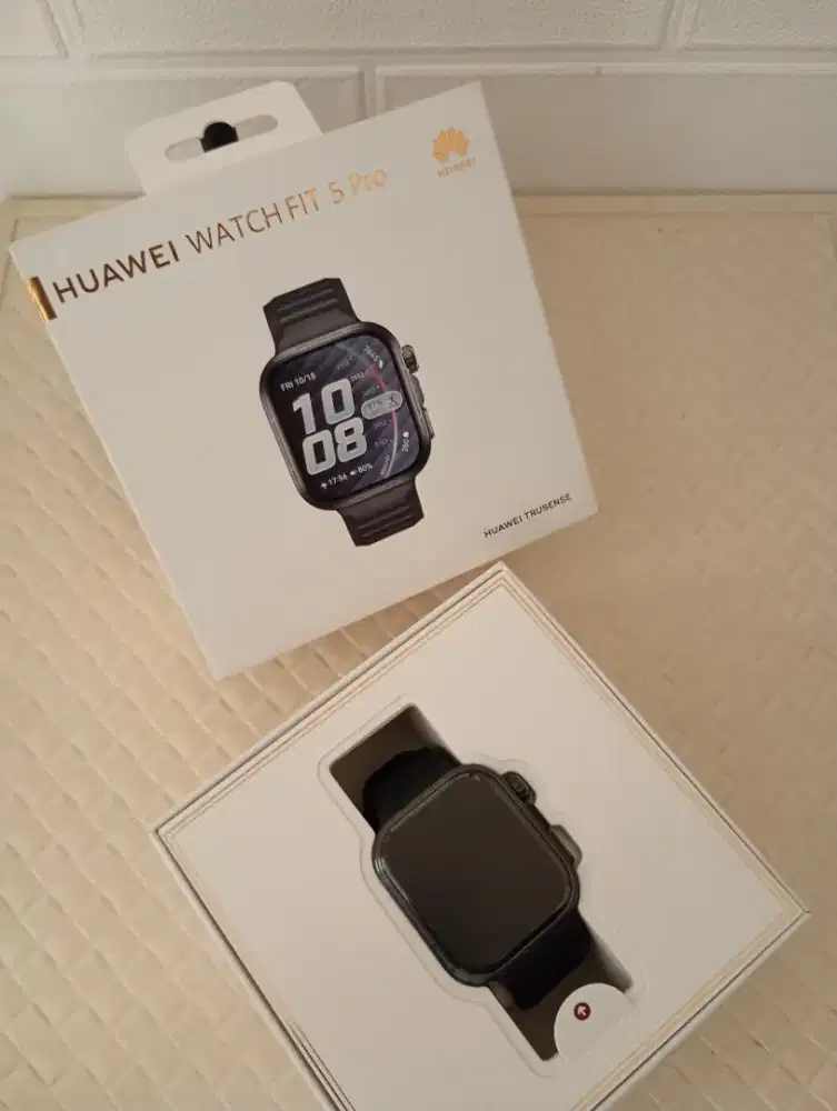 Jual Cepat Huawei Watch Fit 5 Pro Like New
